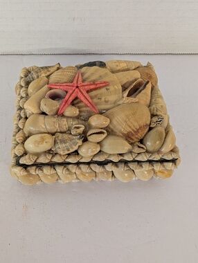 Vintage Seashell Decorative Trinket Box with Starfish Accent.  Old Shell Art.